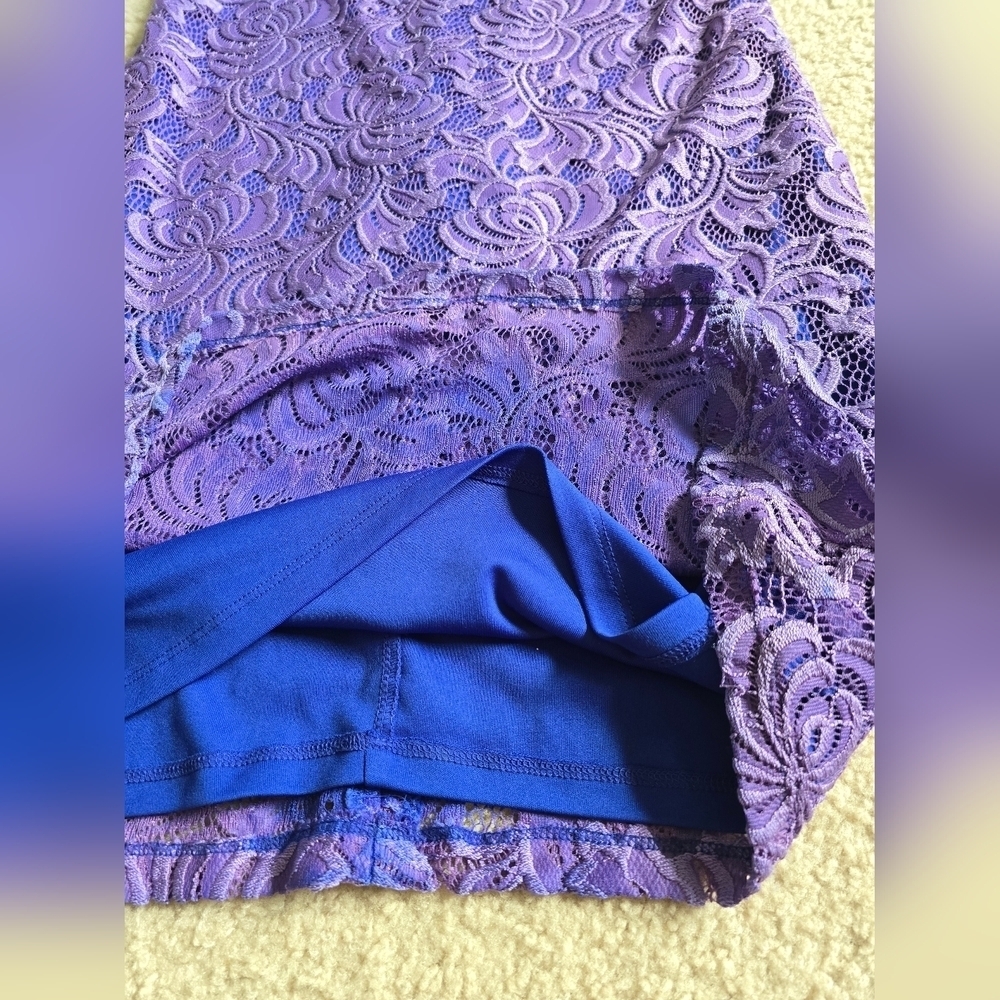215. Fully Lined Purple Blue Lace Floral Elegant Dress - Picture 6 of 10